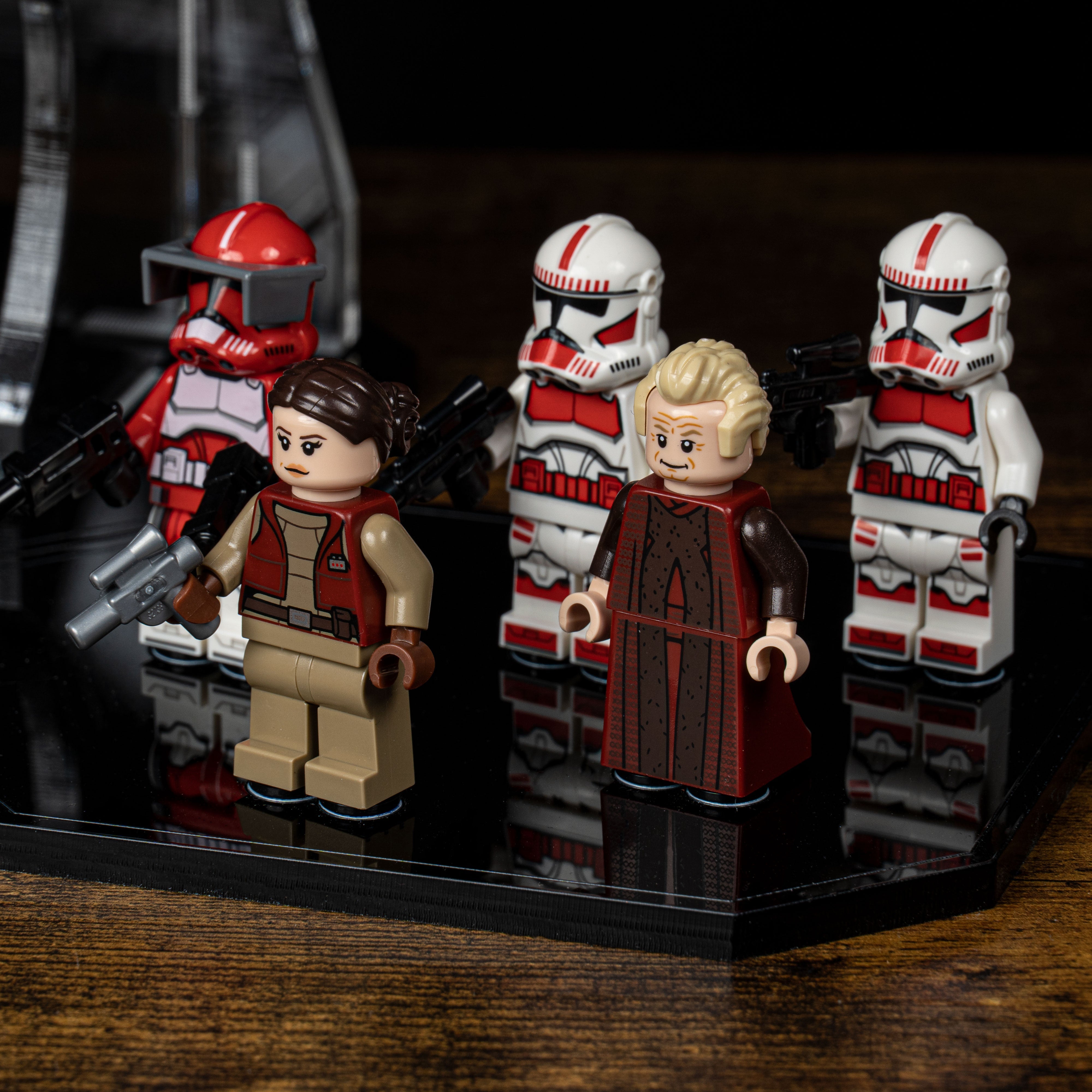 Display Stand for LEGO® Star Wars™ Coruscant Guard Gunship™ (75354)