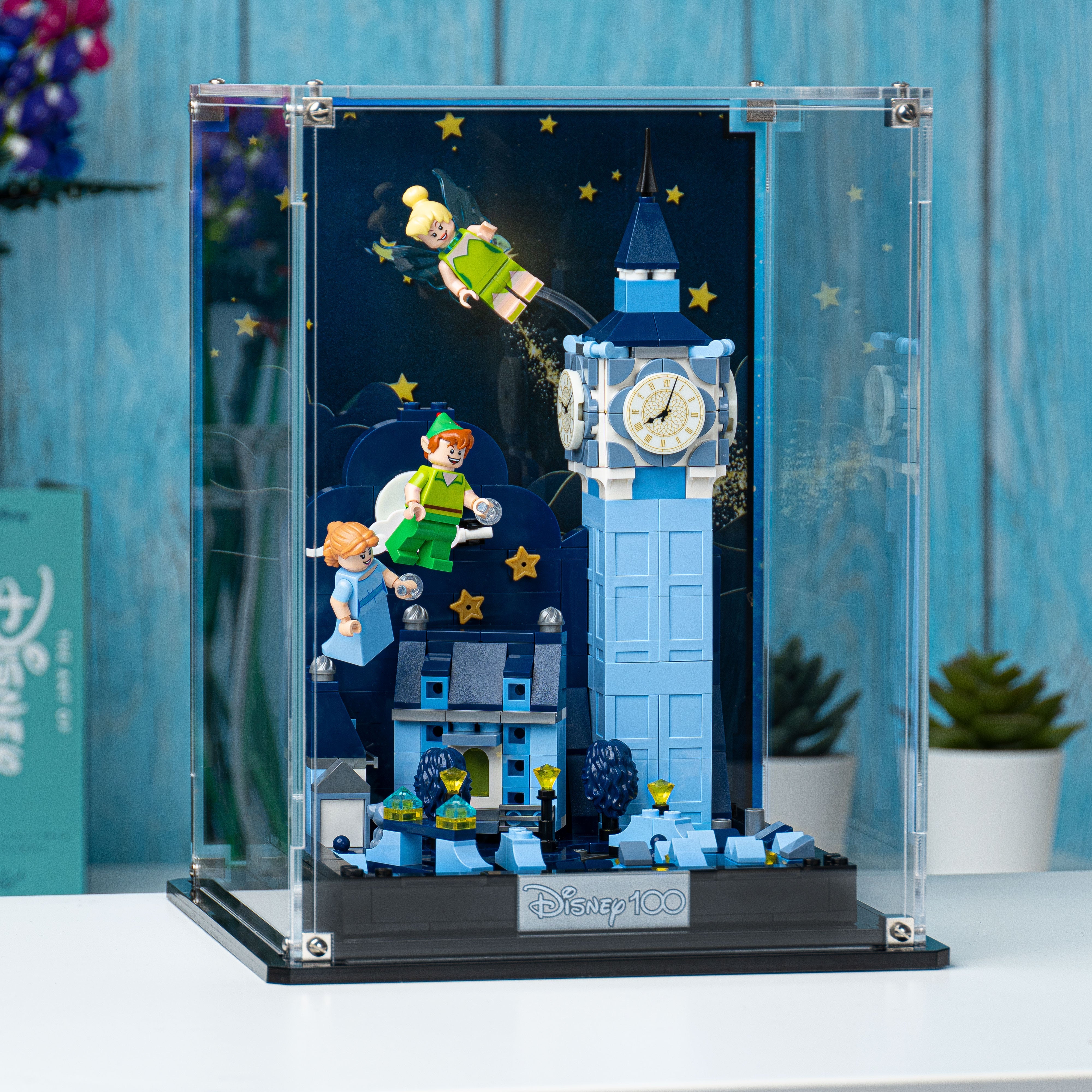 Display Case for LEGO® Peter Pan & Wendy's Flight over London (43232)