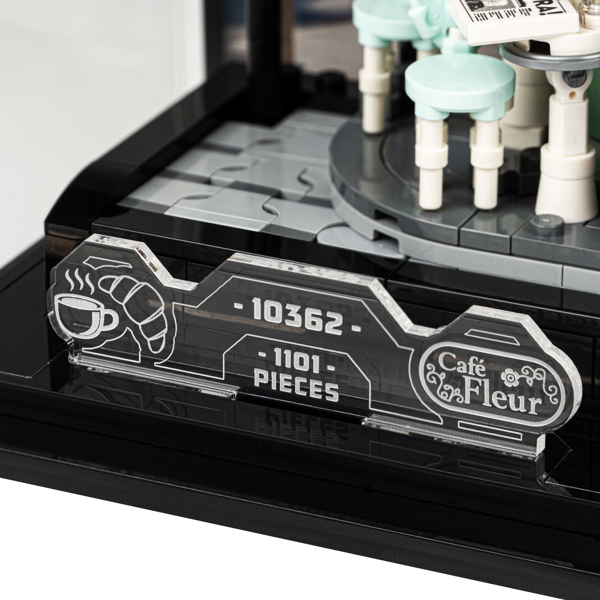 Display Case for LEGO® Icons: French Café (10362)