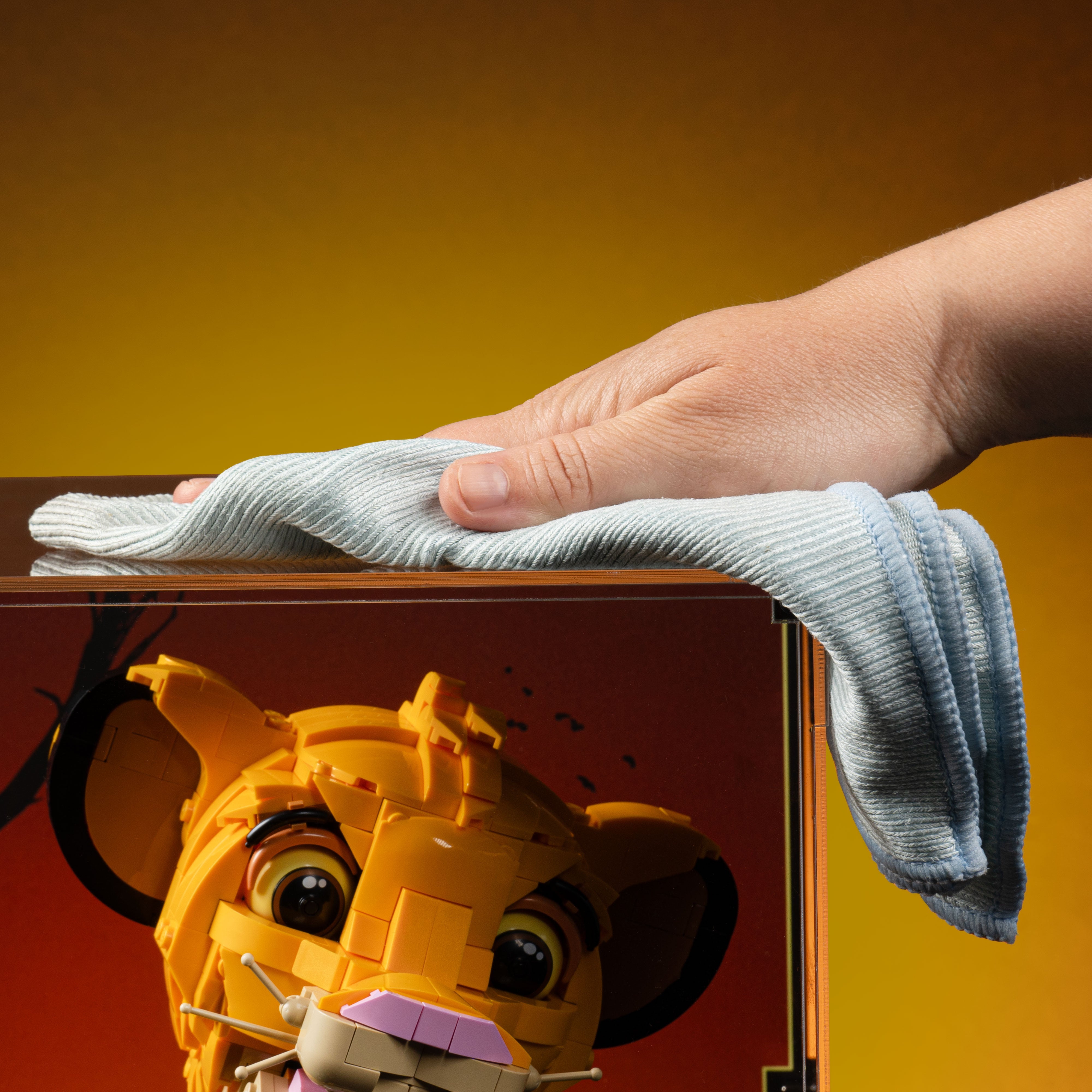 Limited Edition Display Case for LEGO® Young Simba the Lion King (43247)