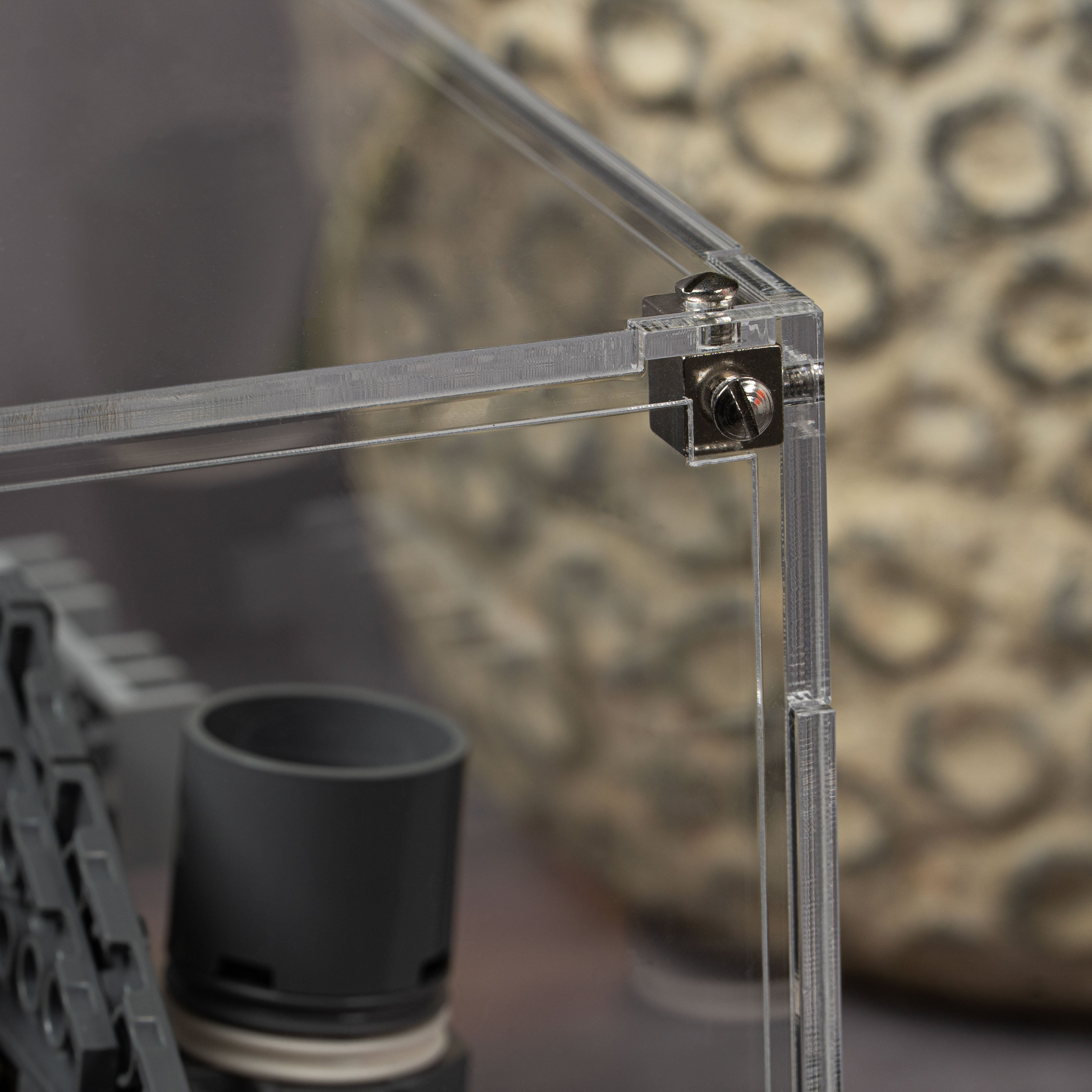 Display Case for LEGO® Star Wars: The Onyx Cinder (75374)