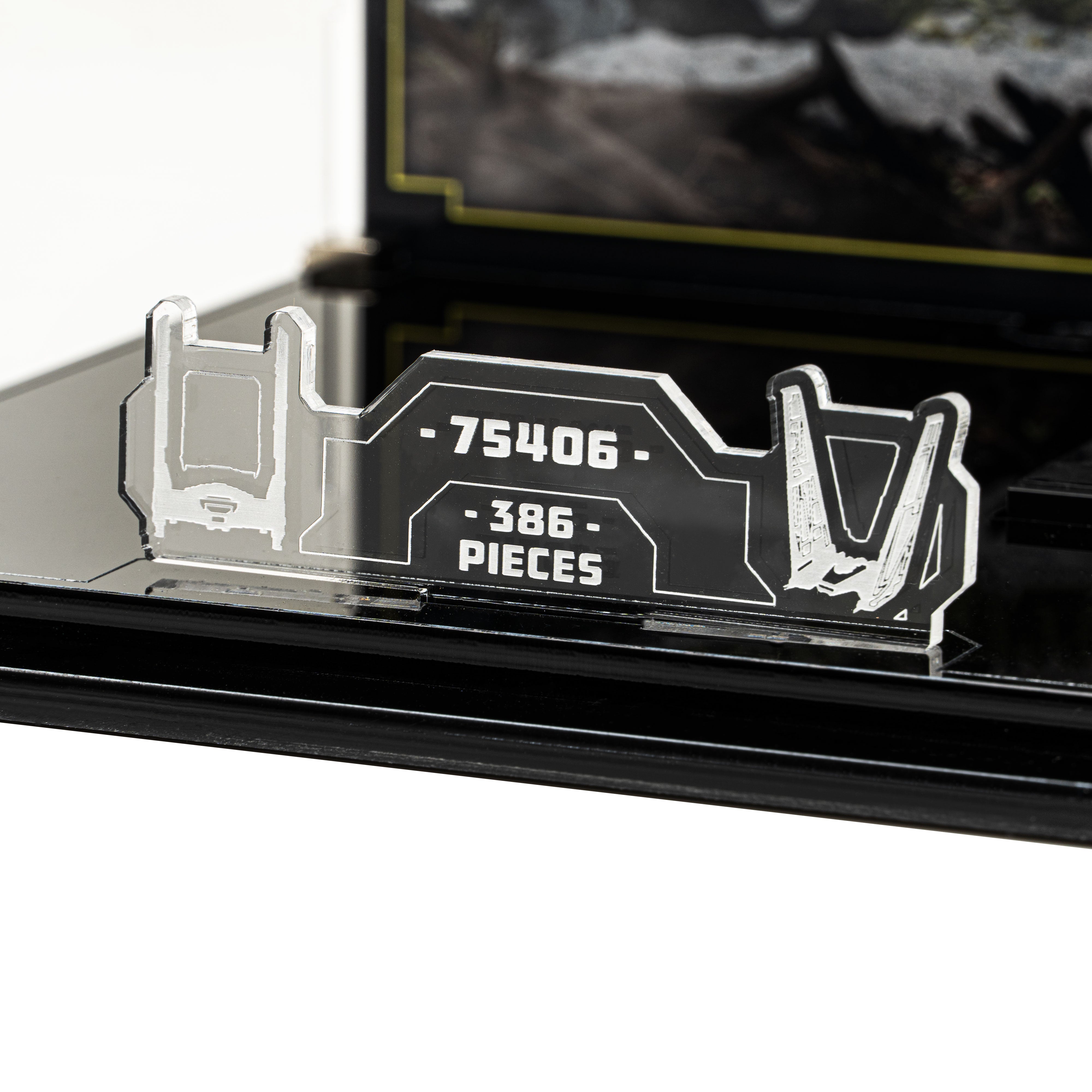 Display Case for LEGO® Star Wars™ Kylo Ren's Command Shuttle (75406)