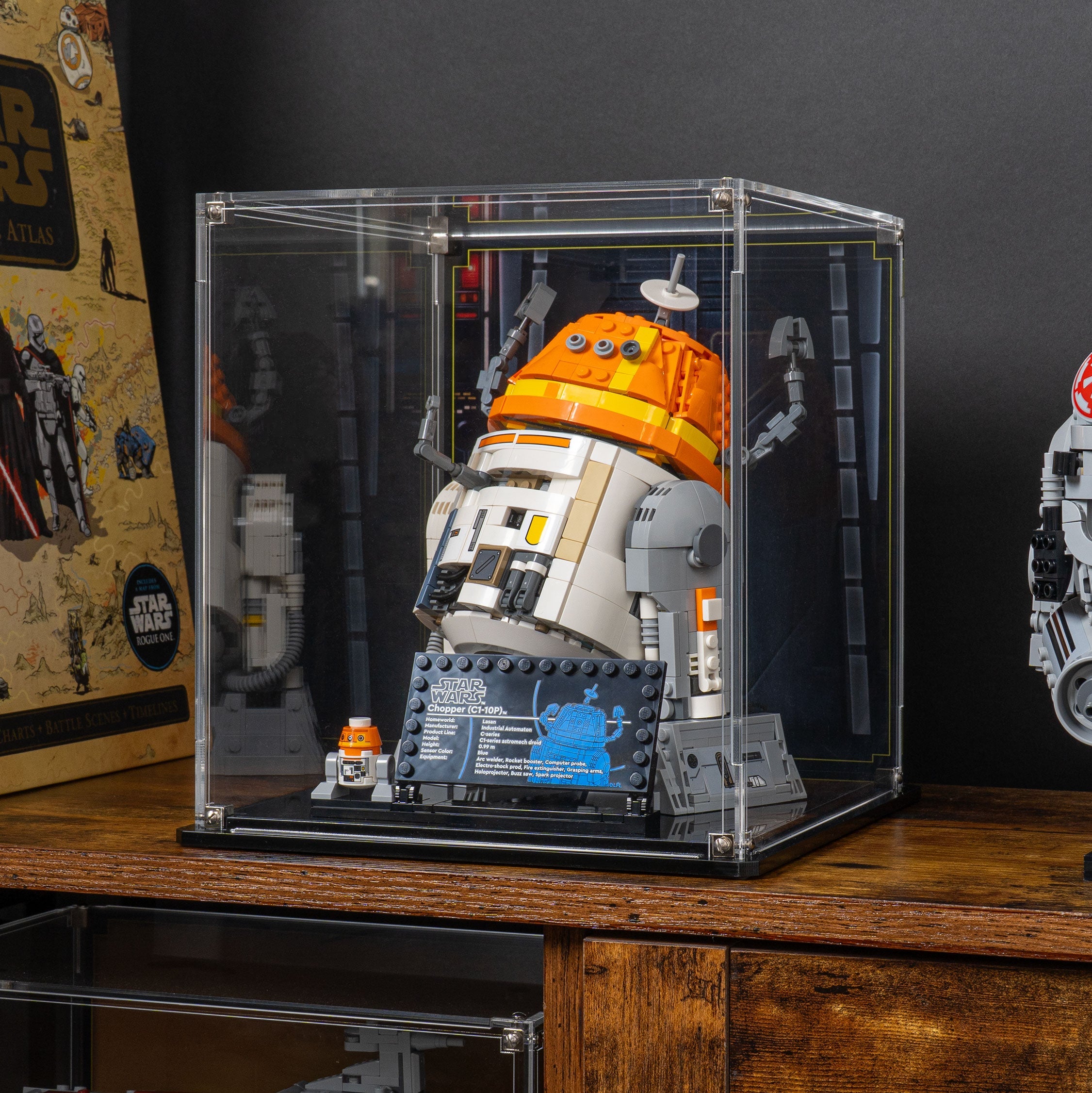 Display Case for LEGO® Star Wars: Chopper (C1-10P) Astromech Droid (75416)