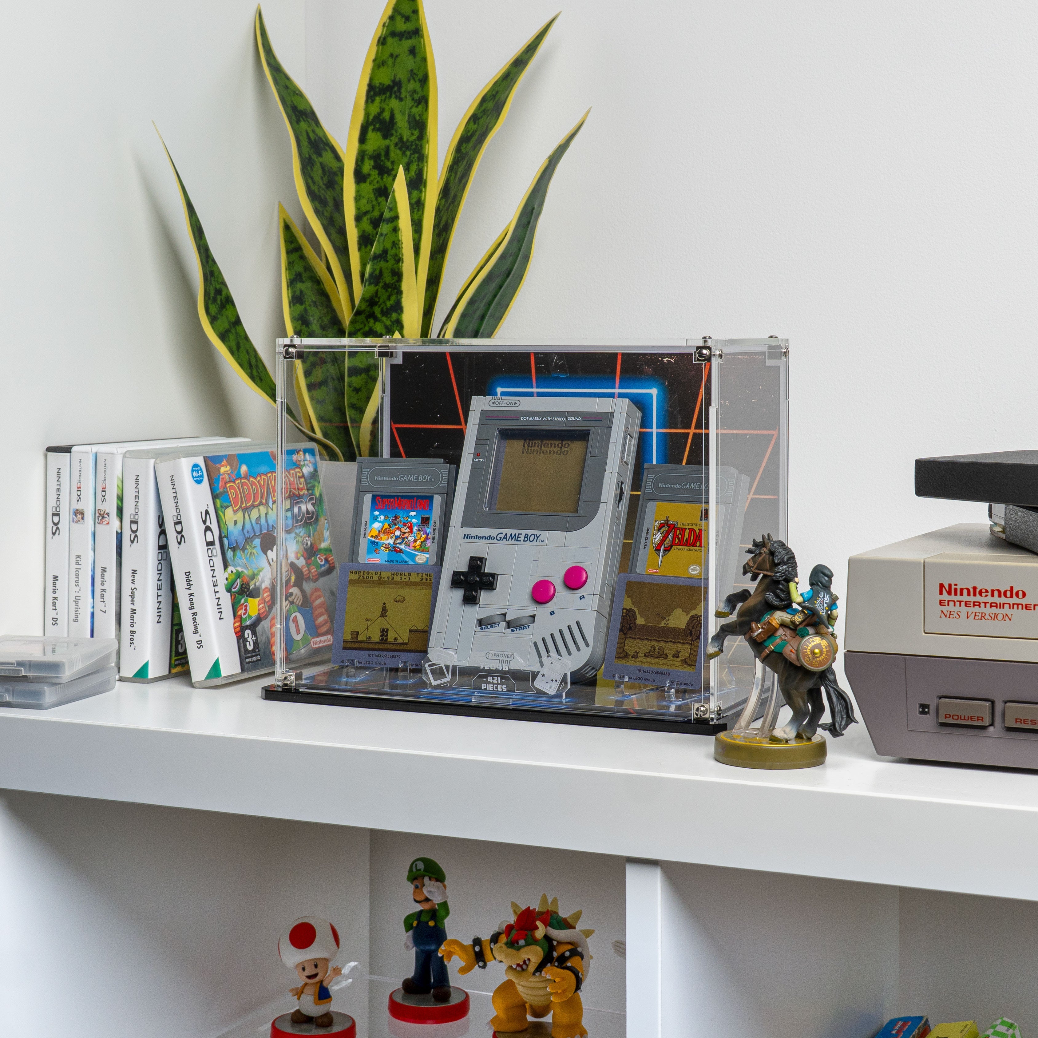 Display Case for LEGO® Super Mario Game Boy™ (72046)