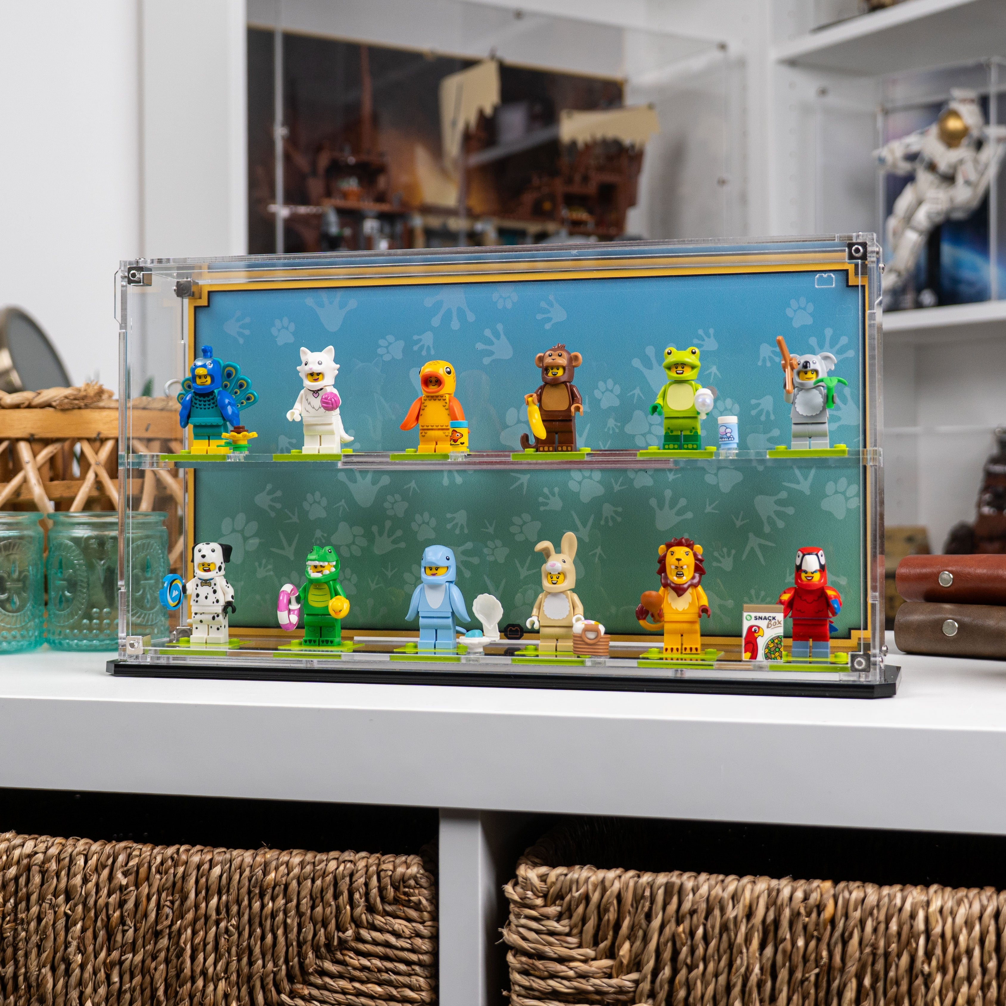 Display Case for LEGO® Collectible Minifigures™: Animals Series 28 (71051)