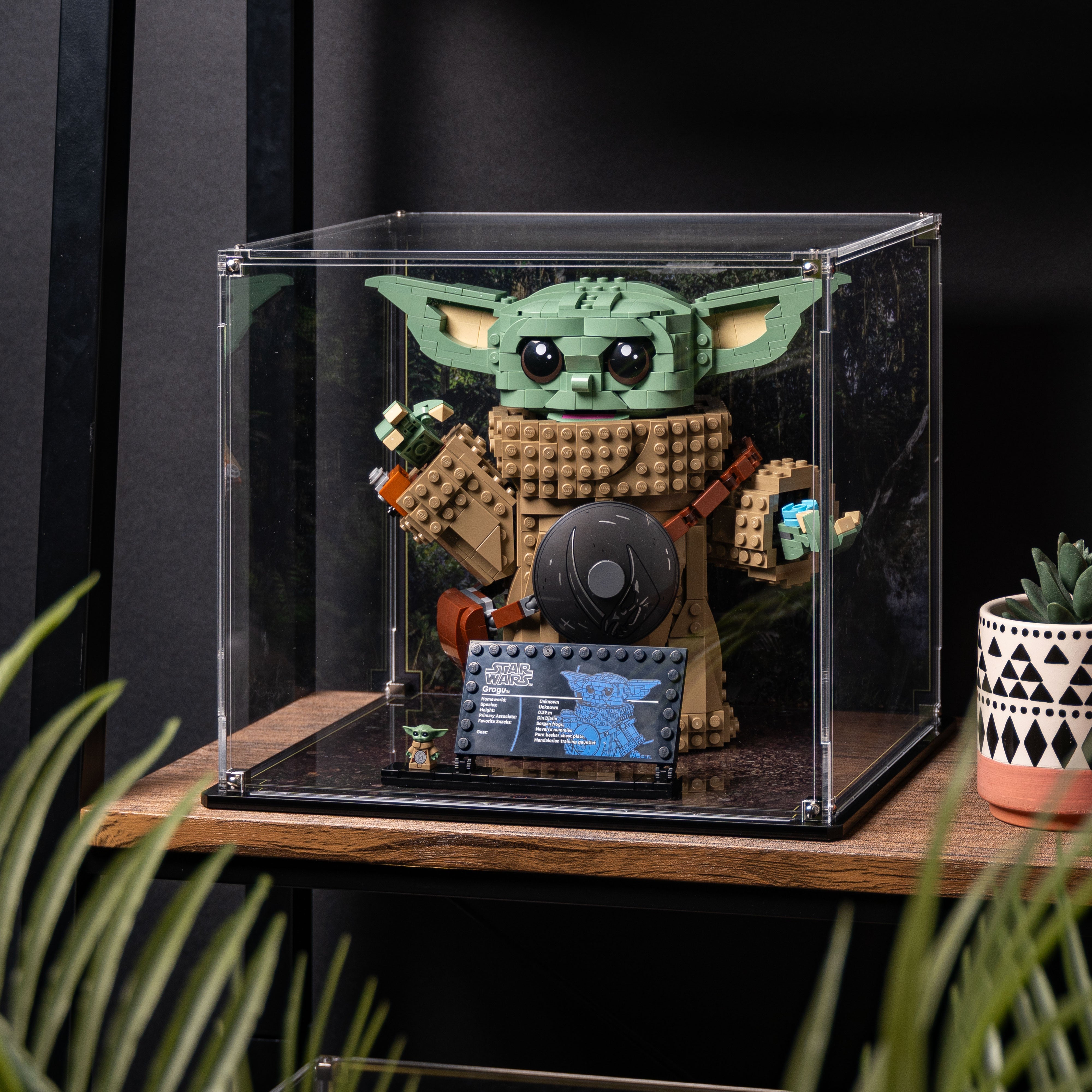 Display Case for LEGO® Star Wars™ Grogu™ (Mandalorian Apprentice) (75446)