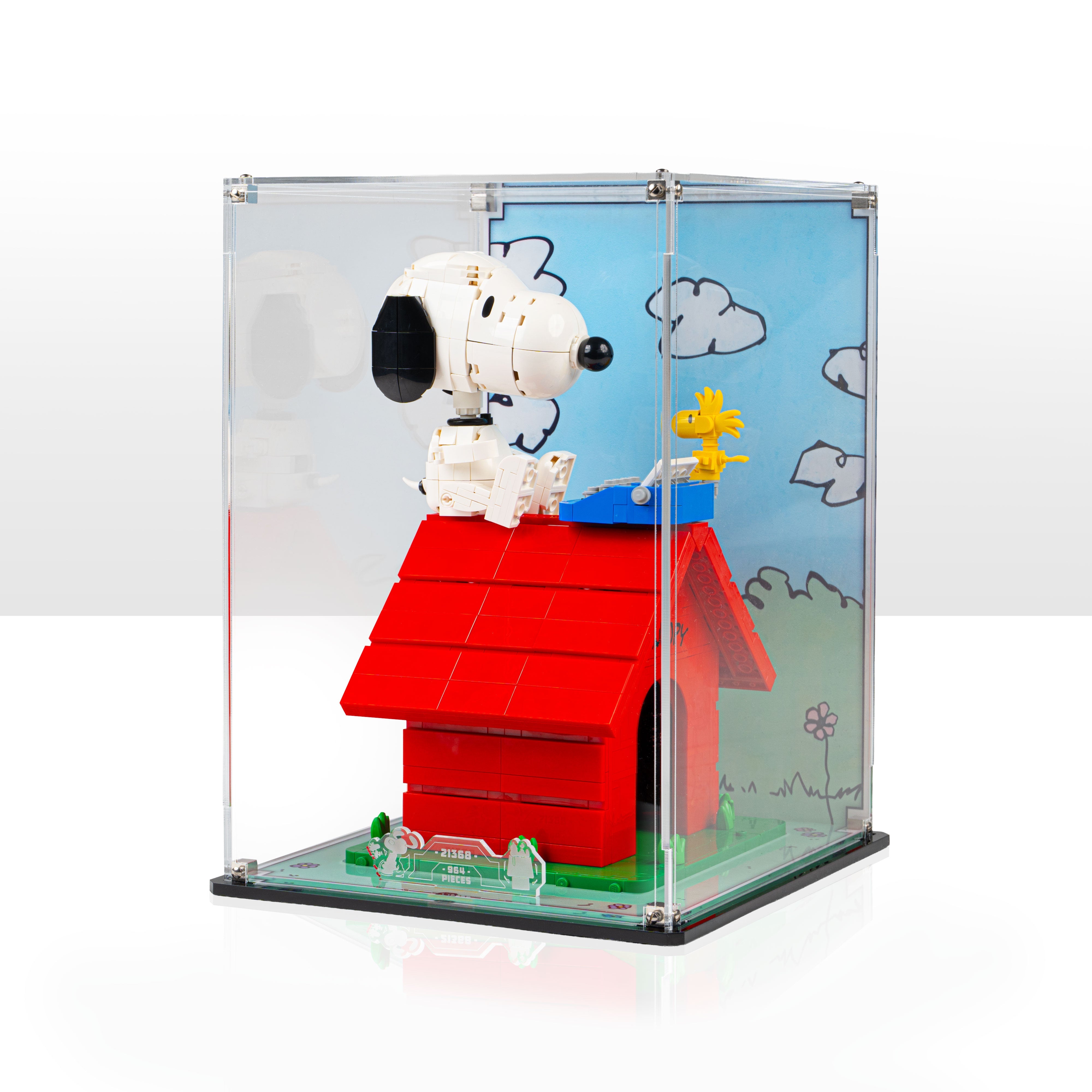 Display Case for LEGO® Ideas: Peanuts: Snoopy's Doghouse (21368)