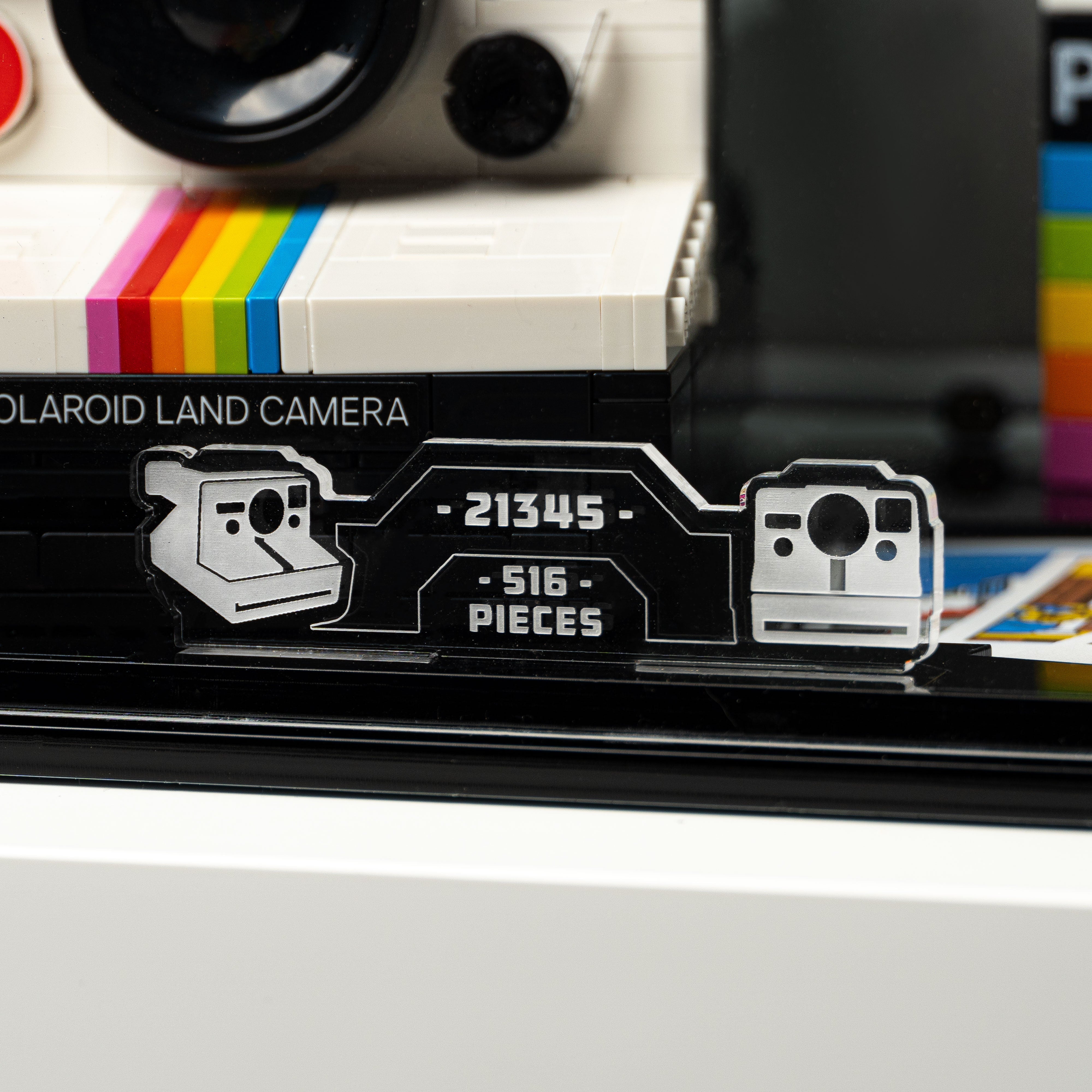 Display Case for LEGO® Polaroid OneStep SX-70 Camera (21345)