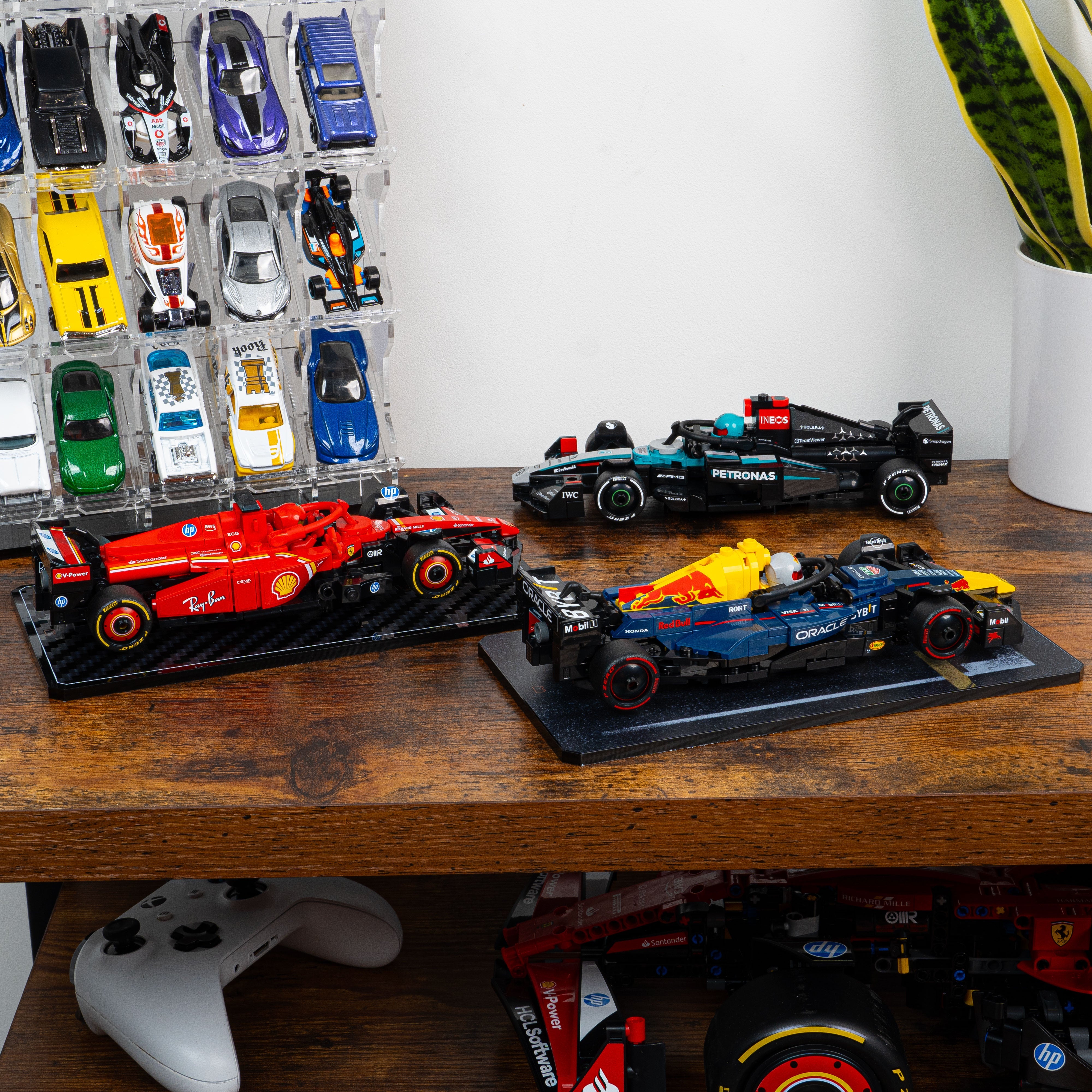 Wall Mountable Display Stand for LEGO® Speed Champions: Formula 1 Range