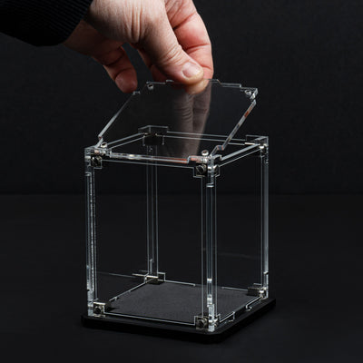 Oversized Miniature Display Case for Warhammer® with Endless War Background
