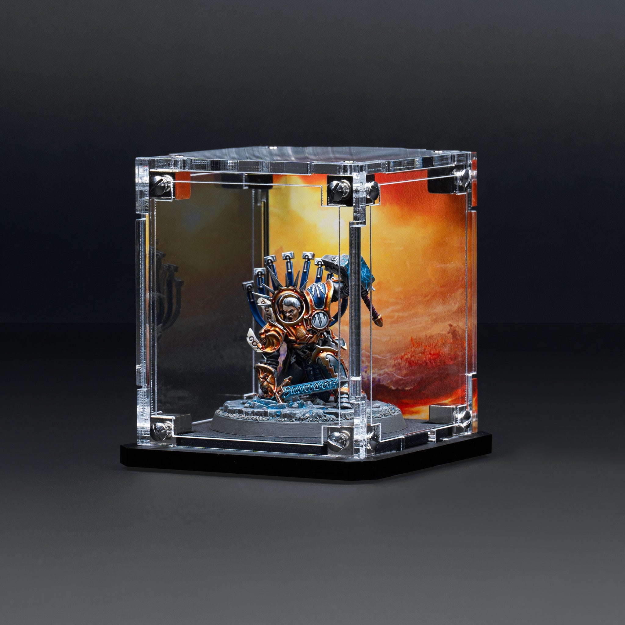 Display Case for Warhammer® Miniature with Eternal Conflict Background