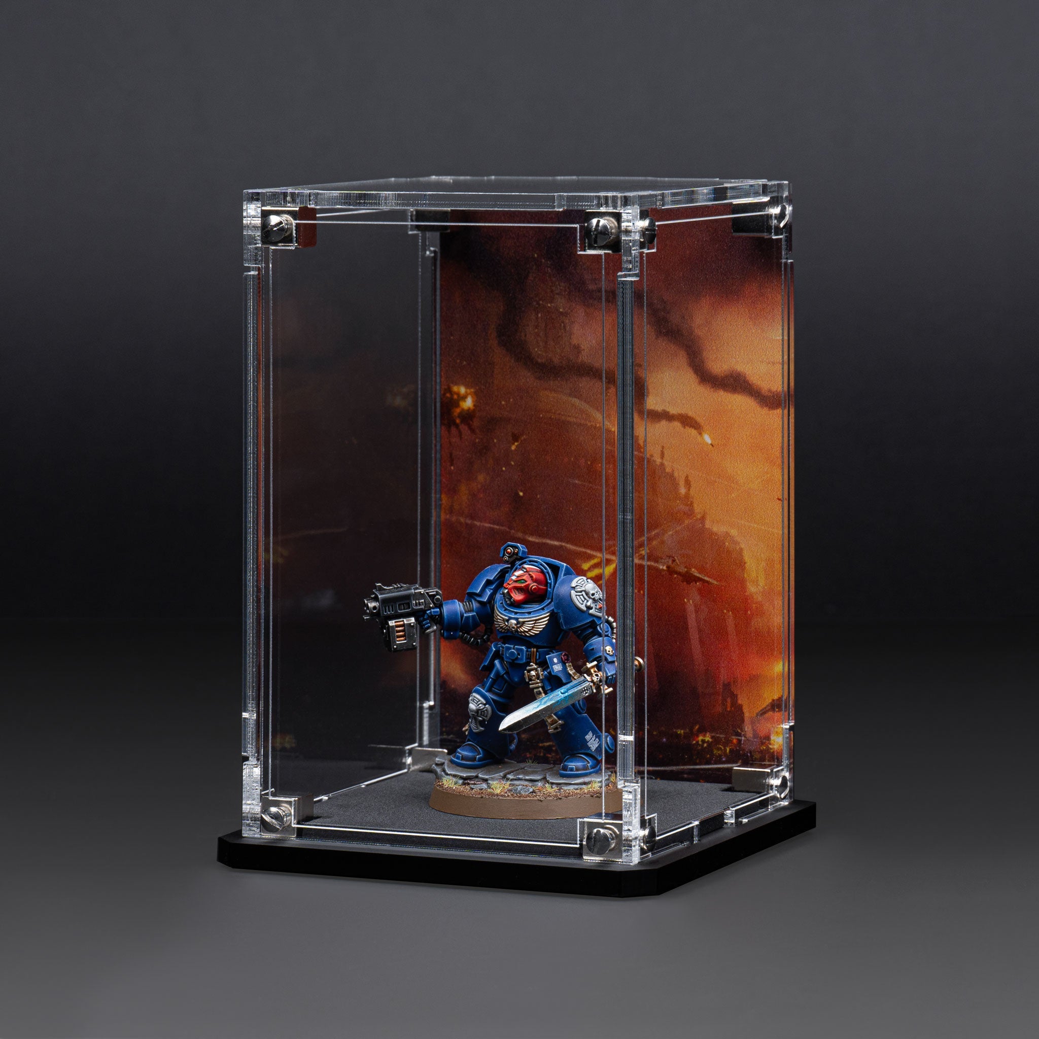 Display Case for Warhammer® Miniature with Endless War Background