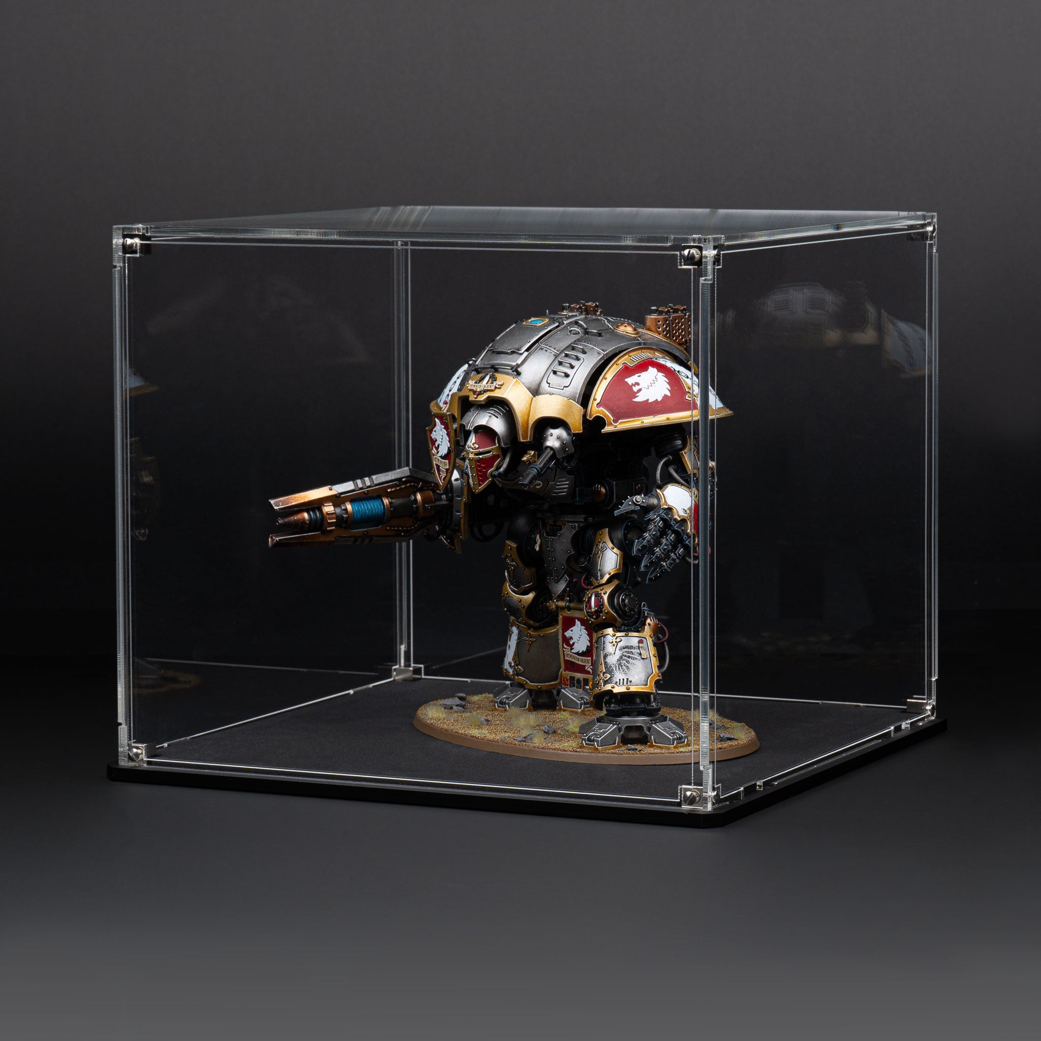 Oversized Miniature Display Case for Warhammer® with Clear Background