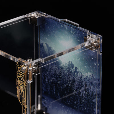 Limited Edition Display Case & Plaque for the Warhammer® Grombrindal Commemorative Anniversary Miniature