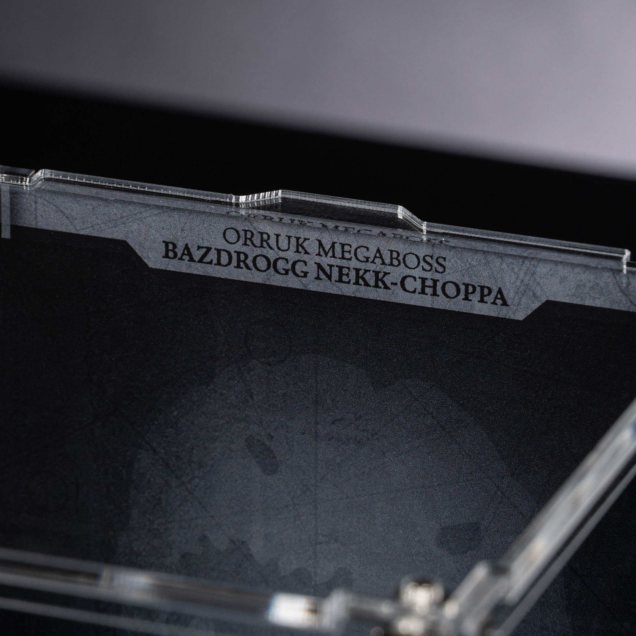 Display Case for Warhammer®+ Bazdrogg Nekk-choppa