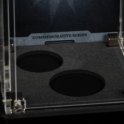 Display Case for Warhammer®+ Cities Of Sigmar - Marshall Ashfield And Squire Udo