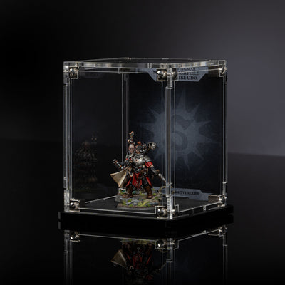 Display Case for Warhammer®+ Cities Of Sigmar - Marshall Ashfield And Squire Udo